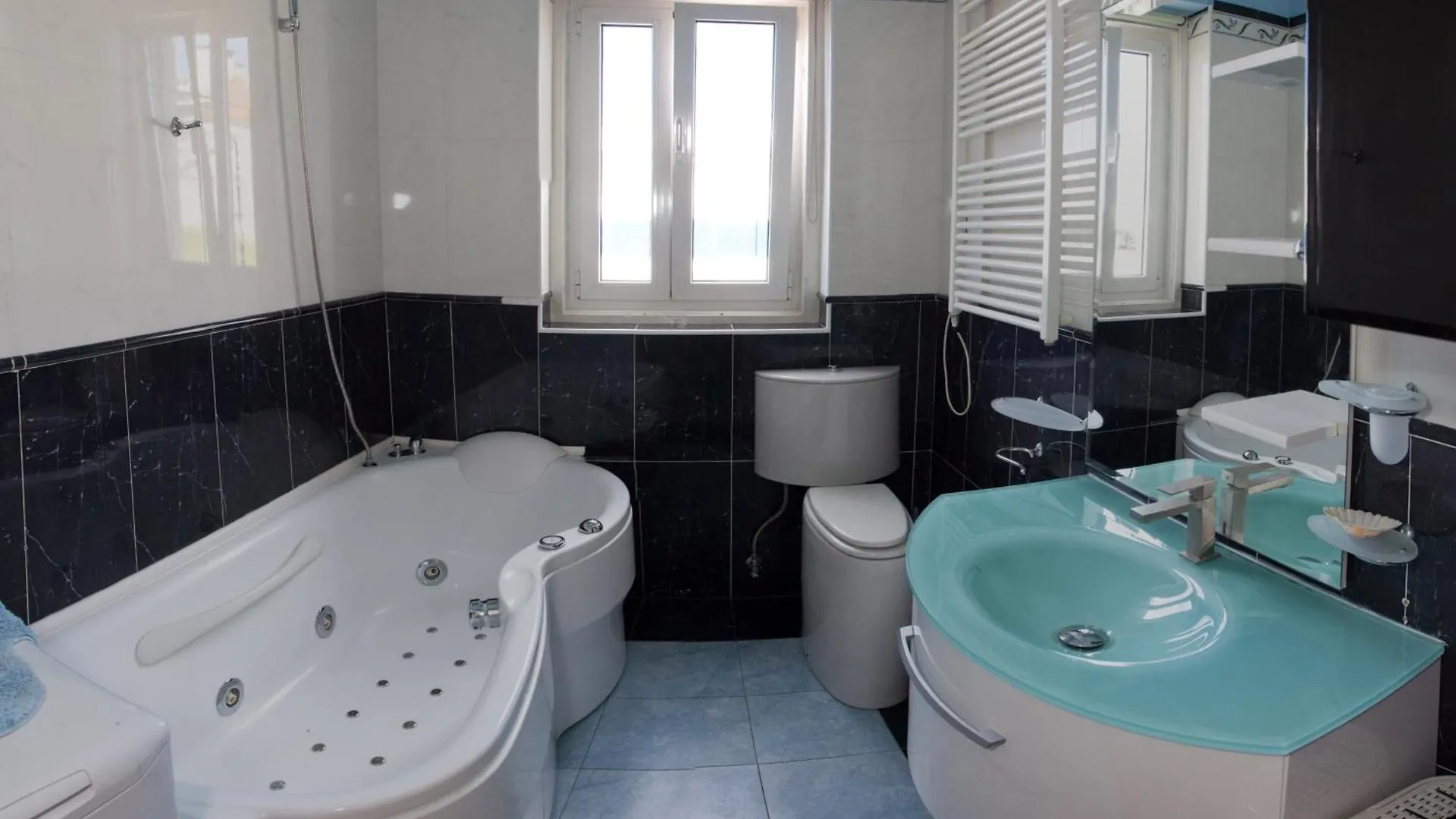 Apartments And Rooms Tudor Split Croatia